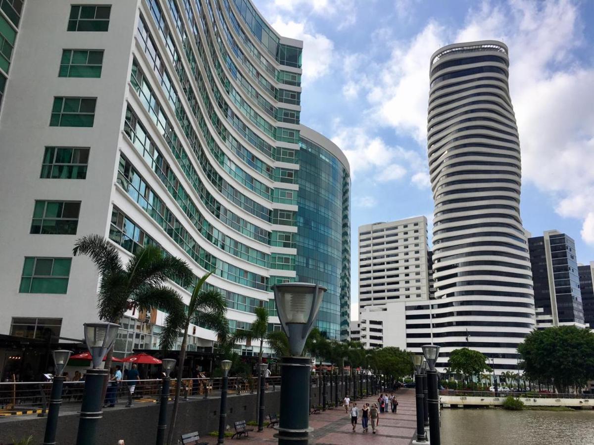 Luxury Suites River Front 瓜亚基尔 外观 照片