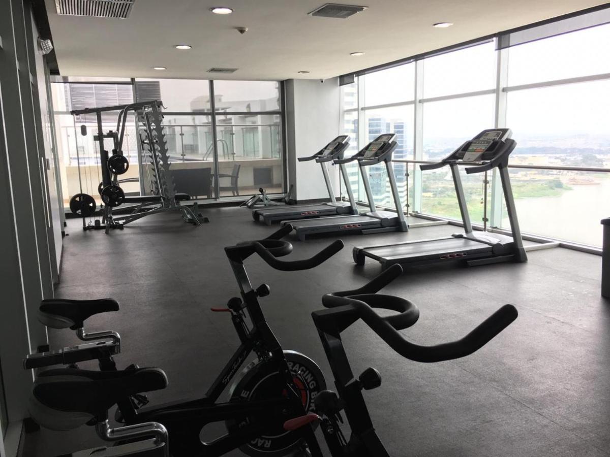 Luxury Suites River Front 瓜亚基尔 外观 照片