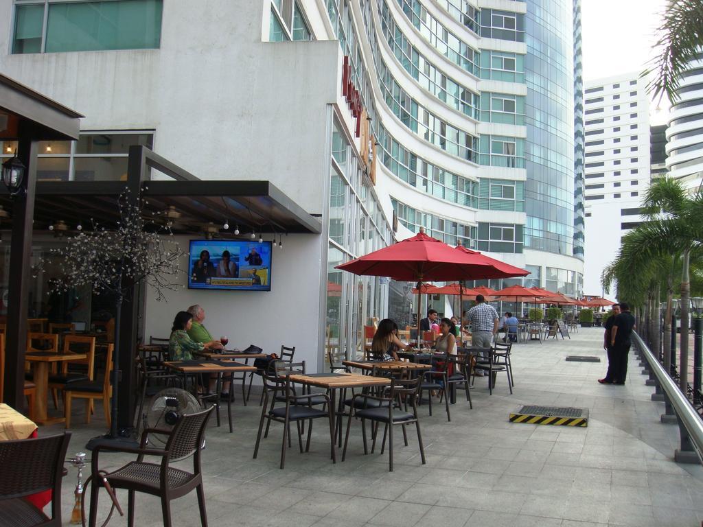 Luxury Suites River Front 瓜亚基尔 外观 照片
